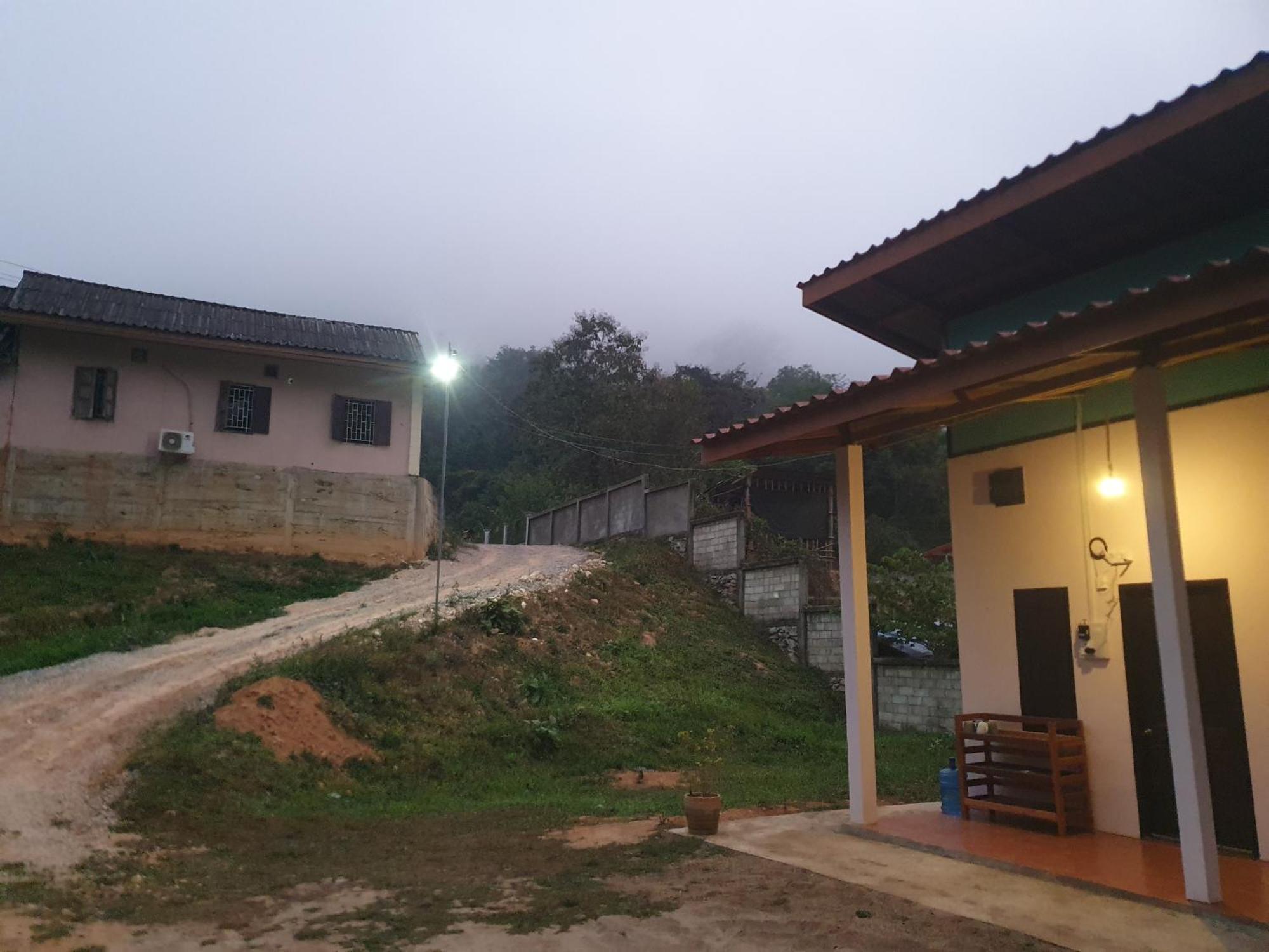 Khounxok Guesthouse Nongkhiaw Esterno foto